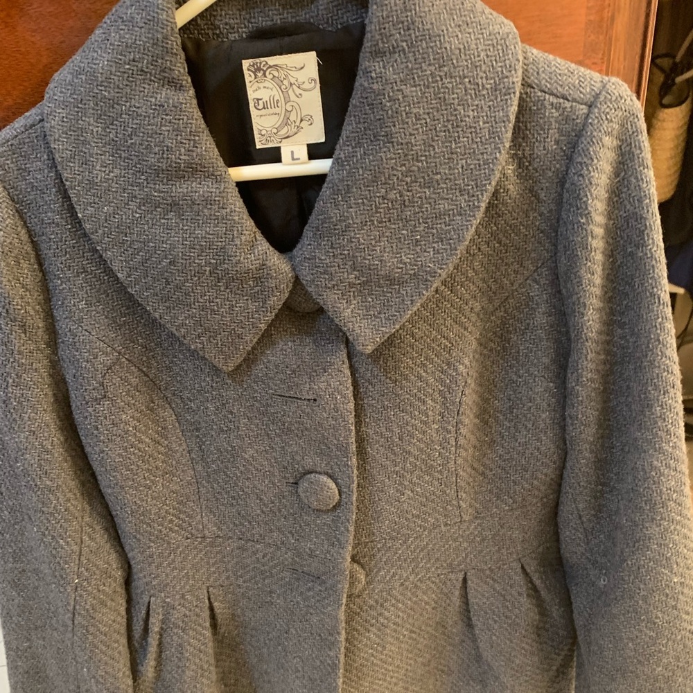 Wonderful size 12 Tulle wool jacket. Covered in style with covered buttons‼️